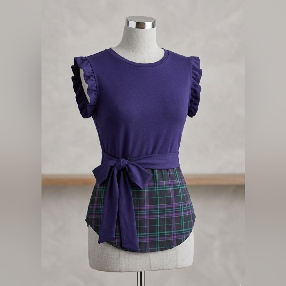 NWT- Lily top